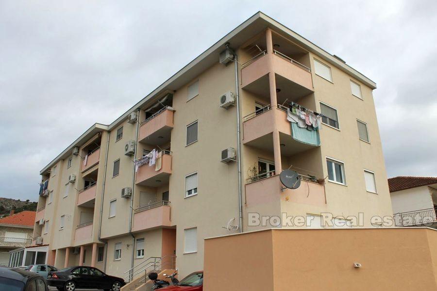 Trogir, nedokončený apartmán se třemi ložnicemi