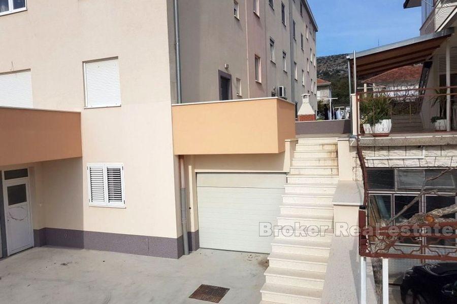 Trogir, niedokończone mieszkanie z trzema sypialniami