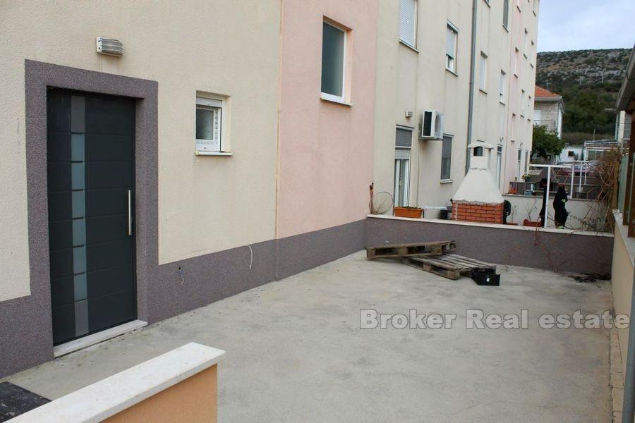 Trogir, niedokończone mieszkanie z trzema sypialniami