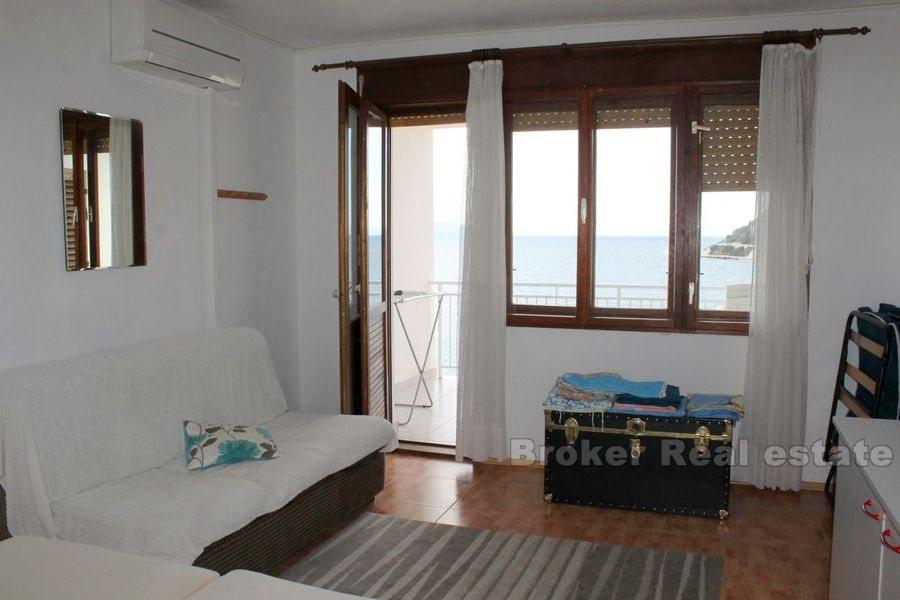 Makarska Riviera, Haus mit offenem Meerblick