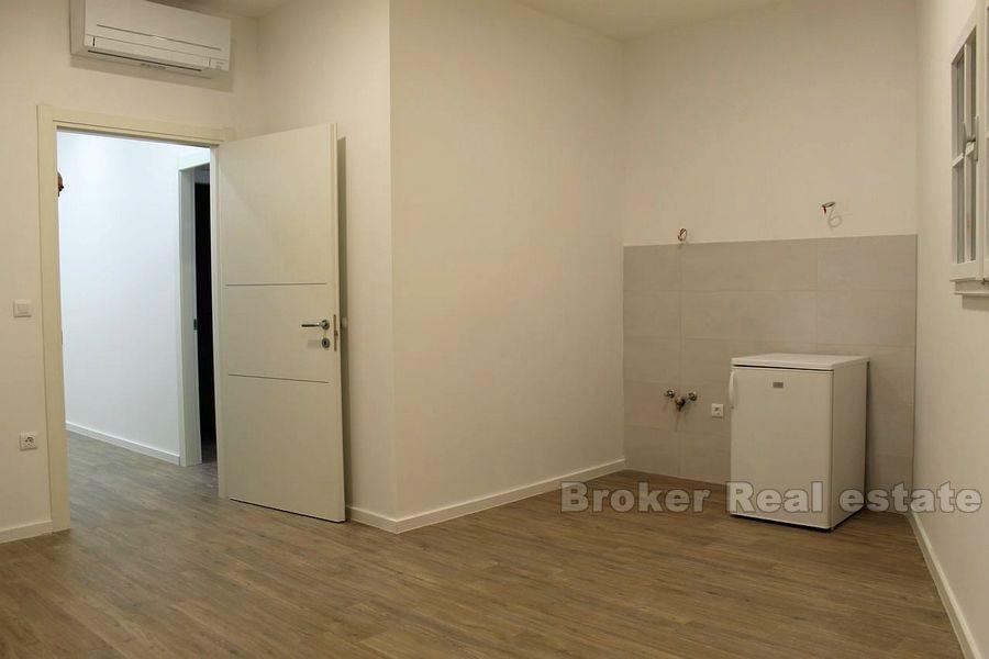 Split, pomieszczenia biurowe całkowicie odnowione