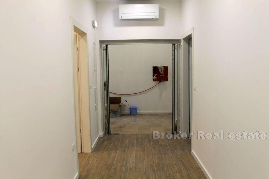 Split, pomieszczenia biurowe całkowicie odnowione