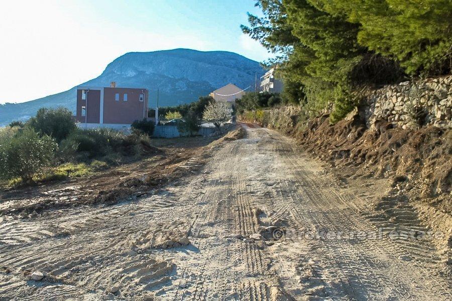 Près de Split, terrain à bâtir avec vue sur Split