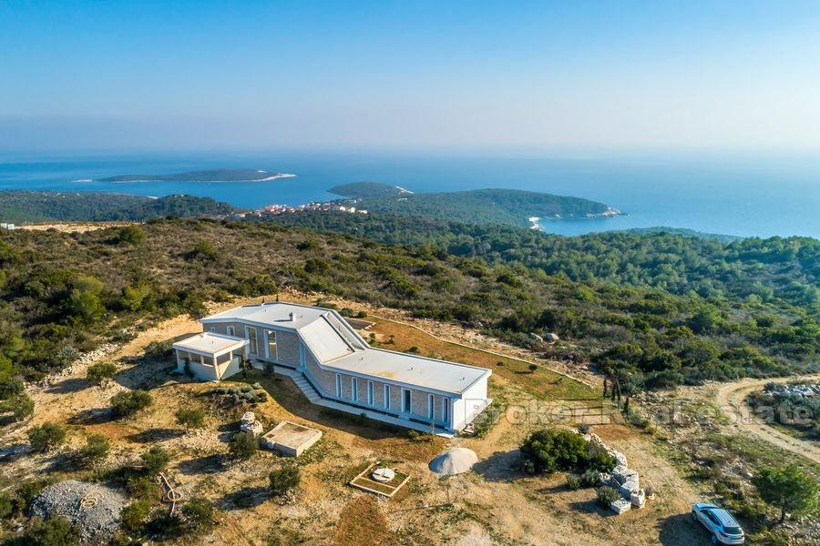 Island of Vis, an idyllic estate