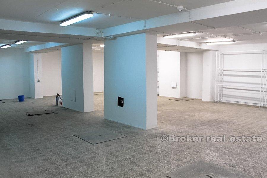 Split, Split 3, forretningslokaler