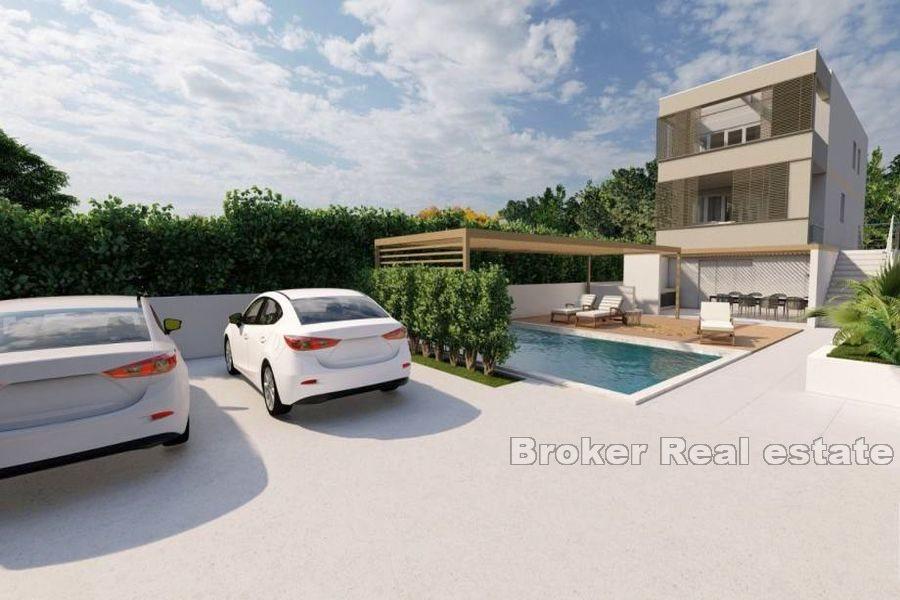 Kastela Riviera, neue, unfertige Villa, erste Reihe zum Meer