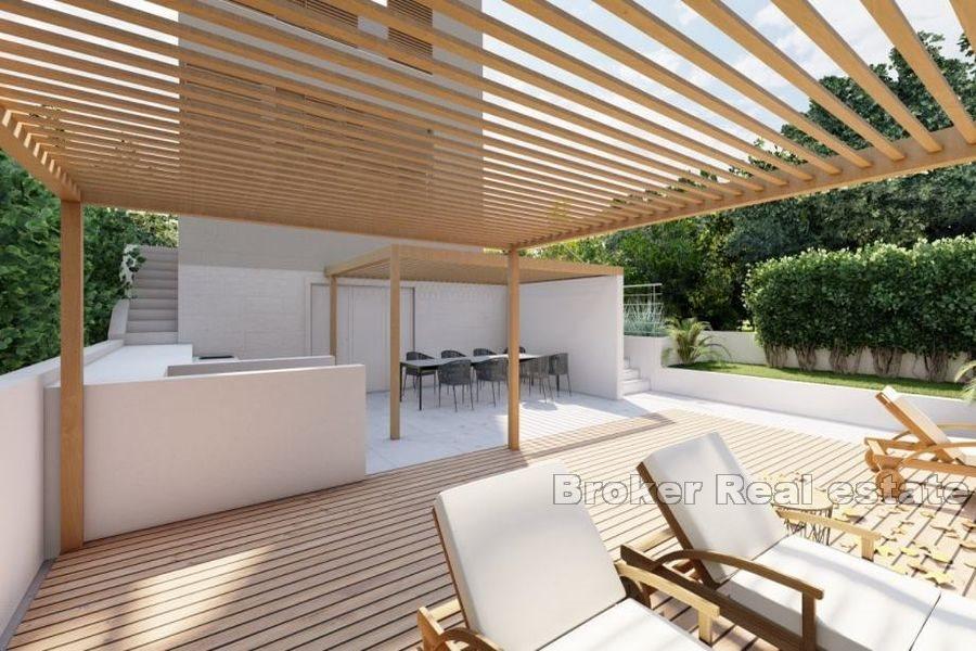Kastela Riviera, neue, unfertige Villa, erste Reihe zum Meer