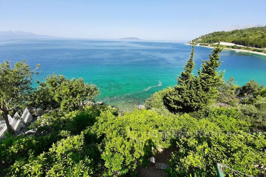 Макарская ривьера, дом в первом ряду от моря