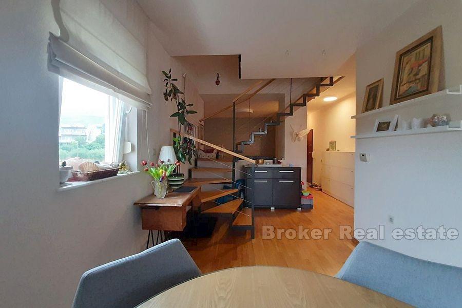 Kastela, elegante moderne Wohnung mit zwei Schlafzimmern