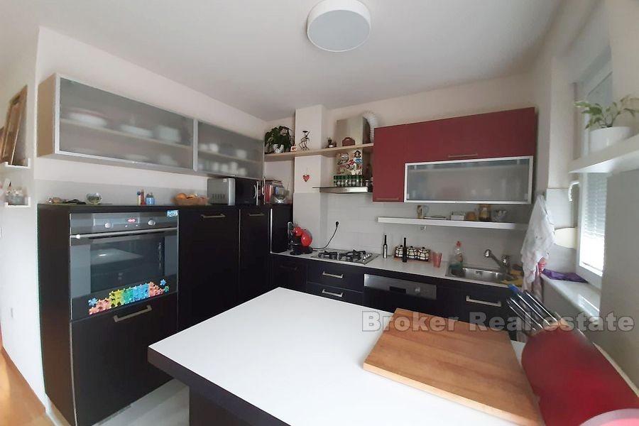 Kaštela, elegantan moderan dvosoban stan
