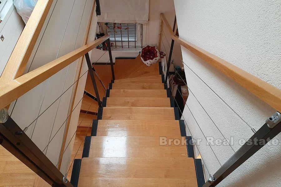 Kastela, elegante moderne Wohnung mit zwei Schlafzimmern