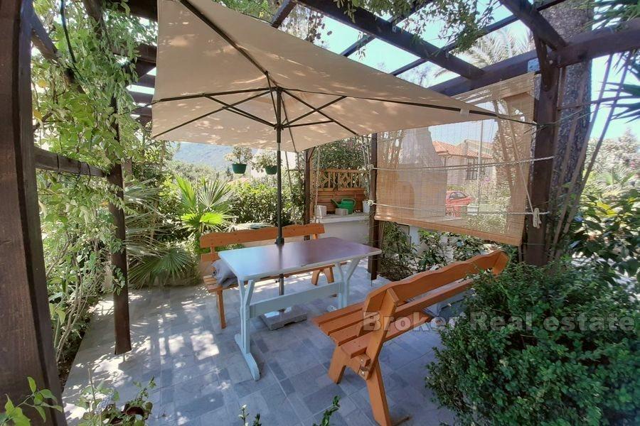 Wyspa Hvar, dom z częściowym widokiem na morze