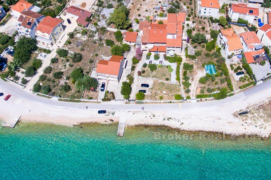 Šibenik, dvojdomek, nábřeží