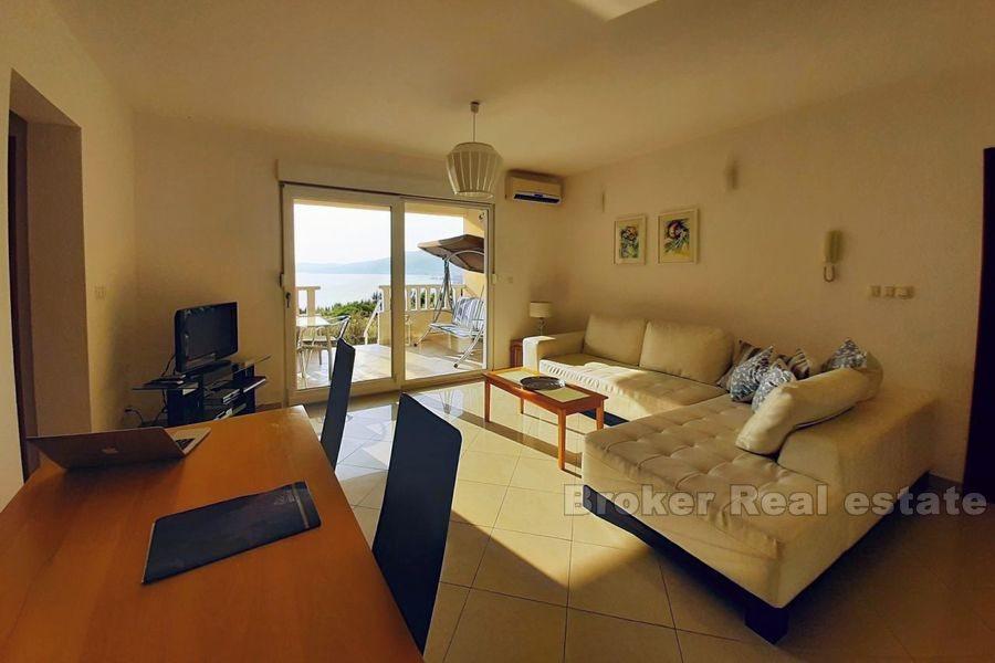 Otok Čiovo, dvosobni apartman s pogledom na more