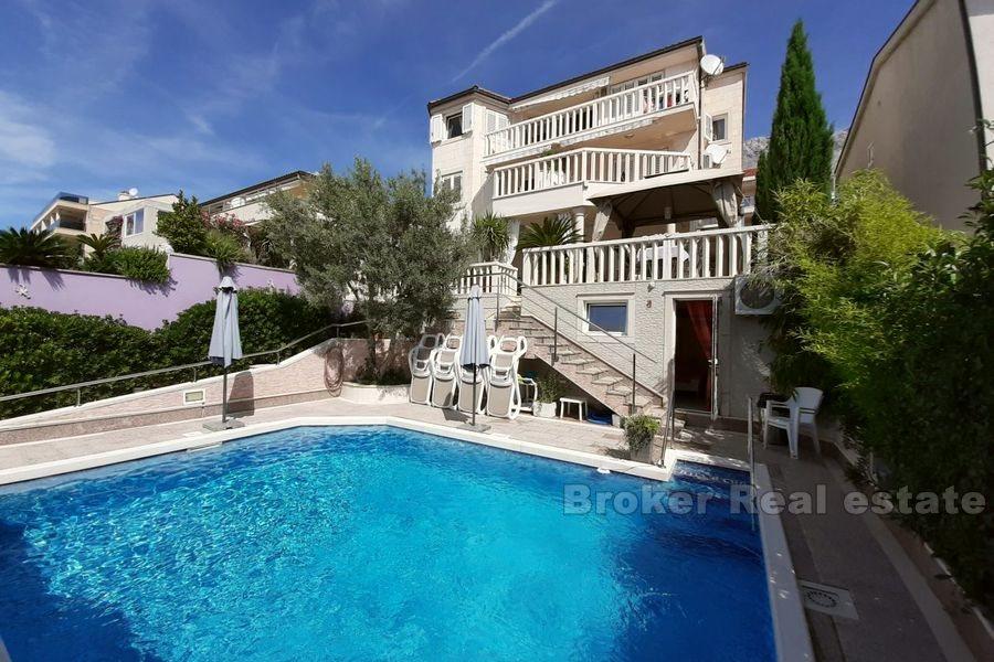 Makarska, casa con piscina