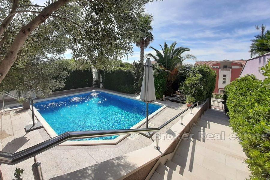 Makarska, casa con piscina