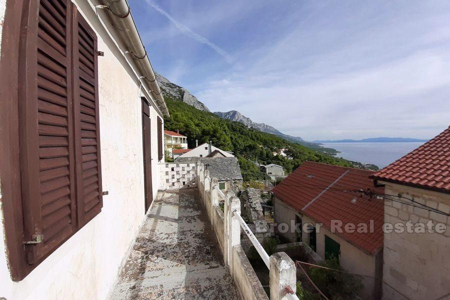 W pobliżu Makarskiej, dom jednorodzinny