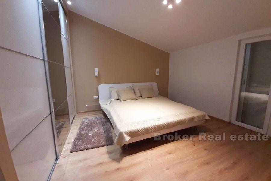 Split, Bacvice, modern lägenhet med tre sovrum, med havsutsikt