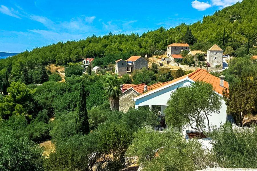Otok Hvar, samostojeća kuća s pogledom na more