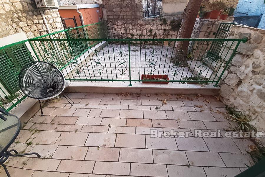 Split, Varos, business premises