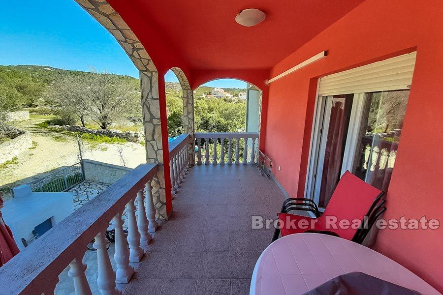 Trogir, enebolig med havutsikt