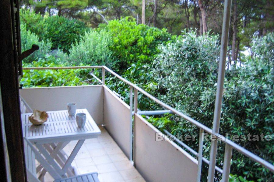 Ostrov Hvar, trojizbový apartmán pri mori