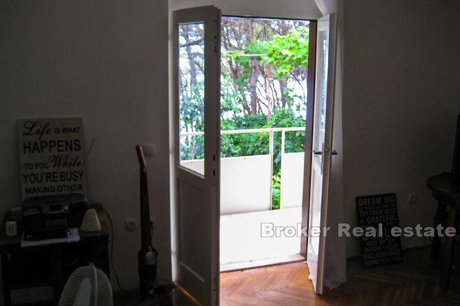 Ostrov Hvar, trojizbový apartmán pri mori