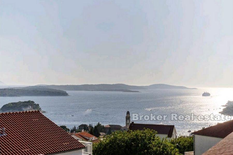 Ön Hvar, modernt inredd lägenhet med två sovrum