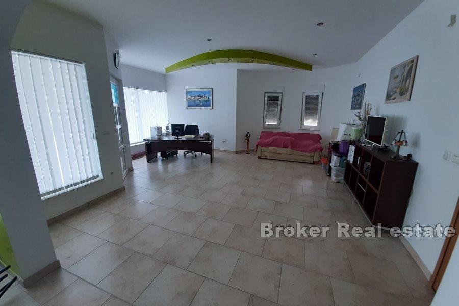 Trogir, apartament z tarasem i widokiem na morze