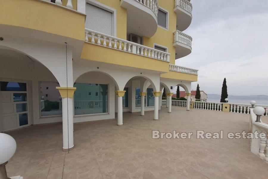 Trogir, appartement avec terrasse et vue mer