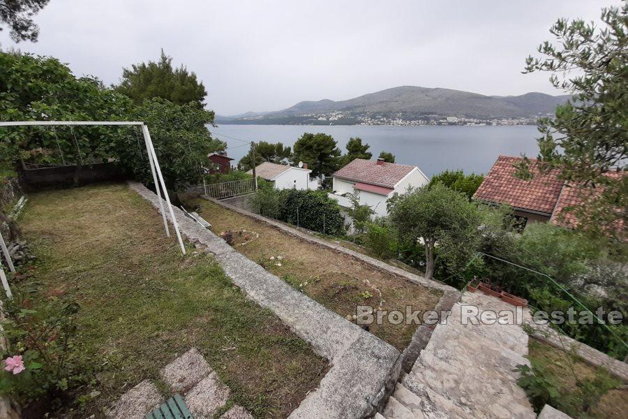 Insel Ciovo, Haus mit Meerblick