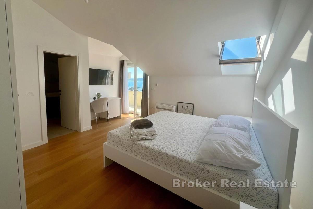 Kastela, penthouse leilighet, med havutsikt