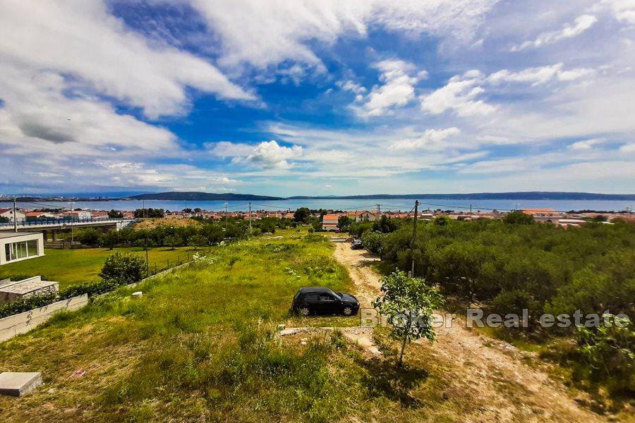 Kastela, terreno edificabile di qualità con vista sul mare