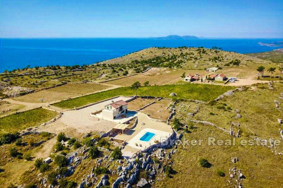 Ostrov Hvar, rekreačný dom s bazénom