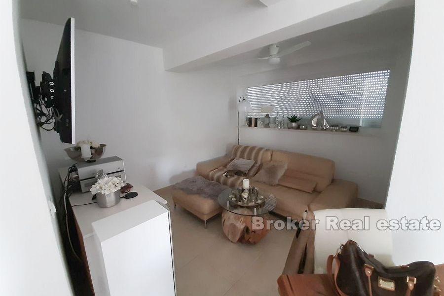 Wyspa Ciovo, dom z widokiem na morze