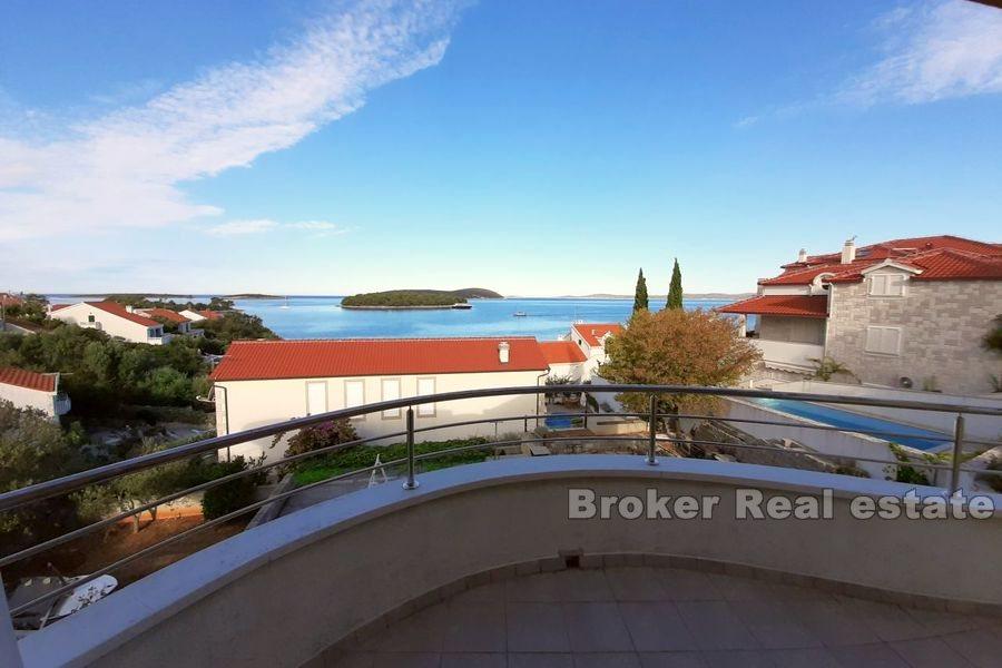 Wyspa Solta, budynek mieszkalny z 5 mieszkaniami