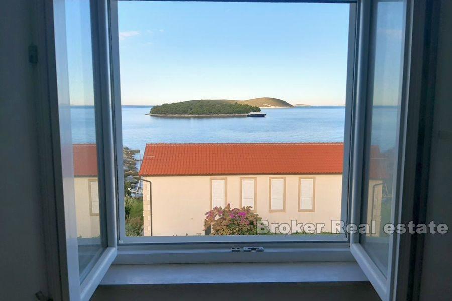 Insel Solta, Wohnhaus mit 5 Wohnungen
