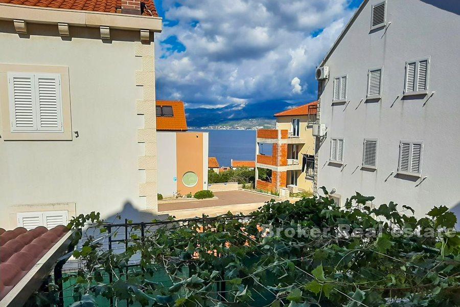 Ostrov Brač - apartmán se zahradou