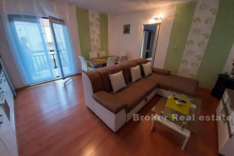 Omis - Mieszkanie z jedną sypialnią, 42 m2