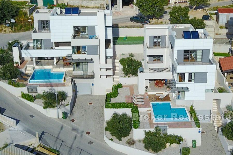 Makarska - vila s bazénom a výhľadom na more