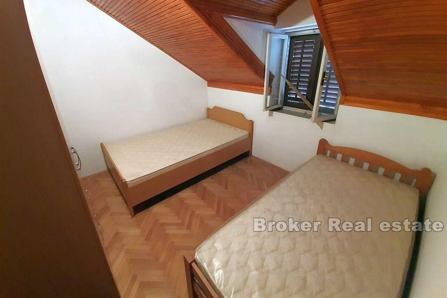 Kastela, dva apartmány v kamenném domě