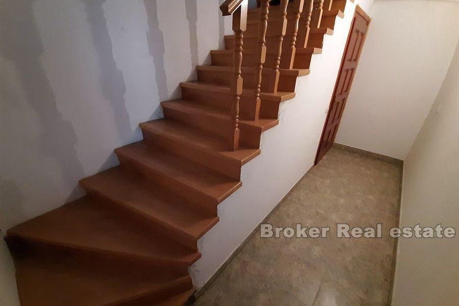 Kastela, dva apartmány v kamenném domě