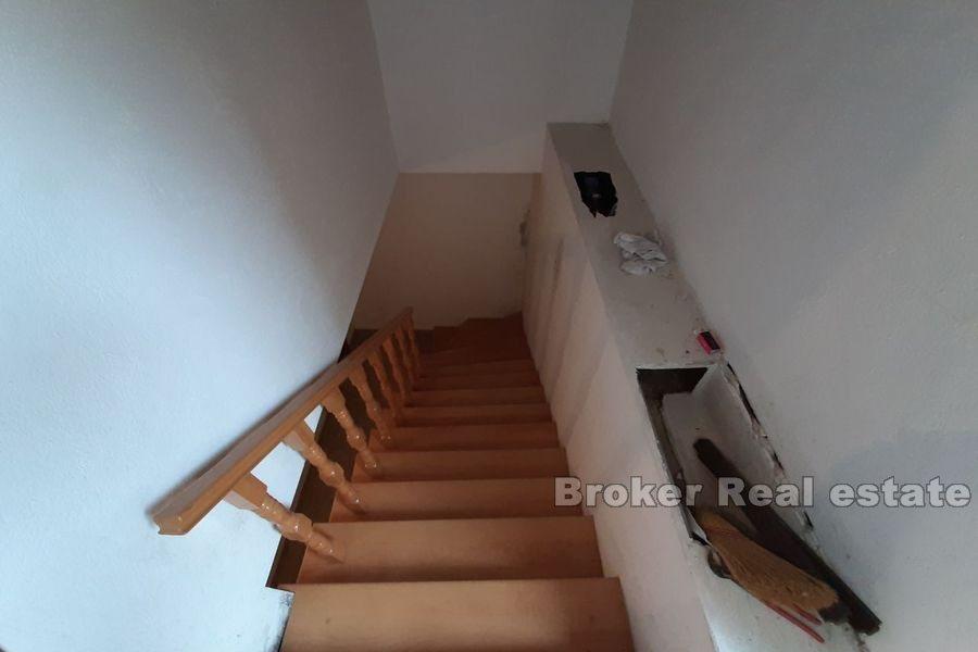 Kastela, dva apartmány v kamenném domě