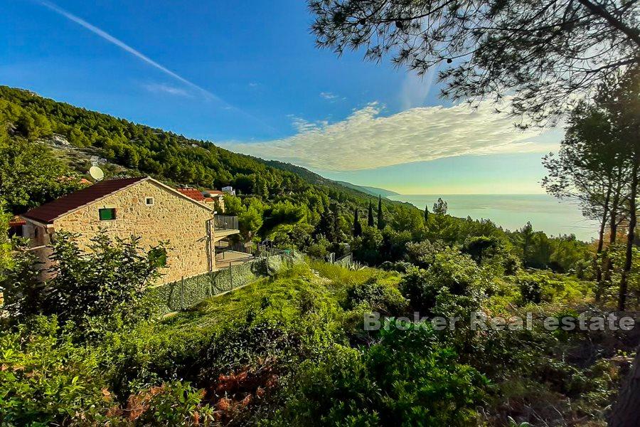 Ön Hvar - byggnadsland med havsutsikt
