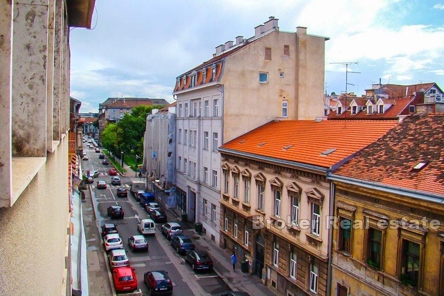 Záhřeb - obchodní prostor v centru