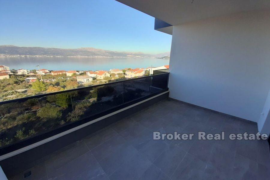 Otok Čiovo, dva komforna i moderna dvosobna apartmana