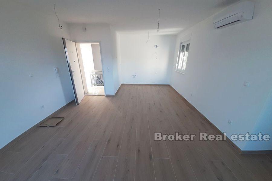 Otok Čiovo, dva komforna i moderna dvosobna apartmana