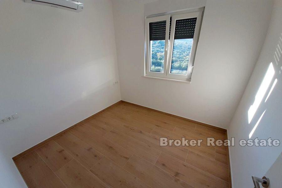 Otok Čiovo, dva komforna i moderna dvosobna apartmana