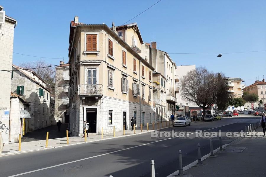 Spalato, spazio commerciale da ristrutturare