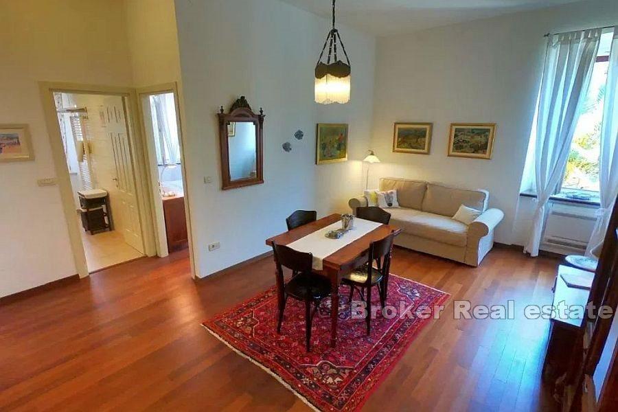 Ostrov Hvar - elegantní apartmán se dvěma ložnicemi